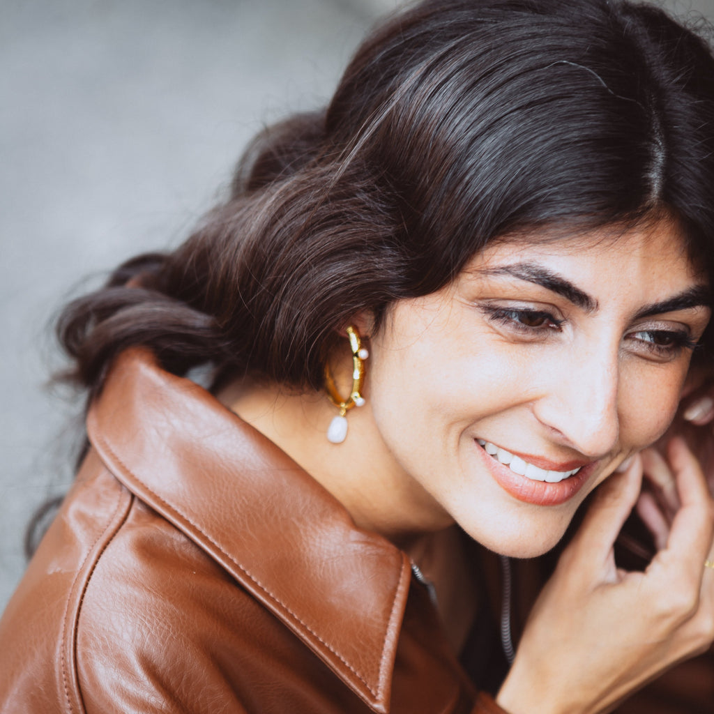 Seya-goldhoops-earrings-freshwaterpearls-jpg